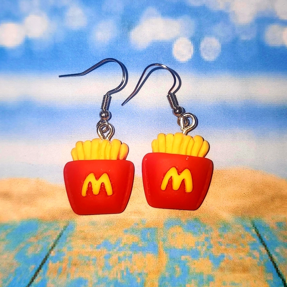 HM CUTE McDonald's Fries EARRINGS